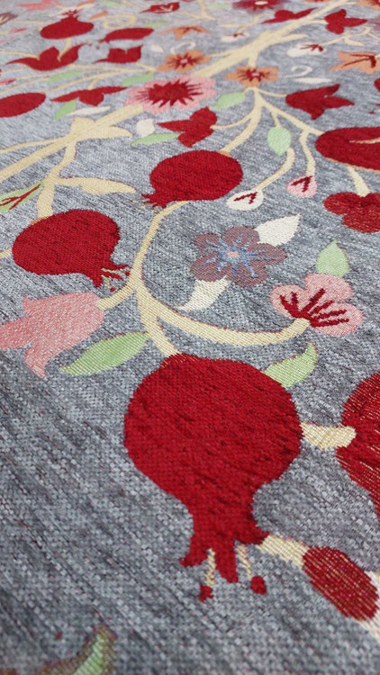 رومیزی سنتی طرح انار ۳ متری