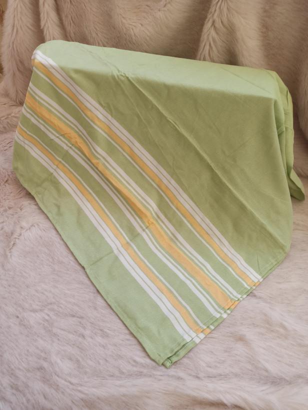 حوله استخری یزدی سایز 75*150 جذب آب بالا در رنگبندی